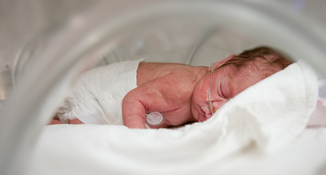 17 ноември - Ден на недоносените бебета